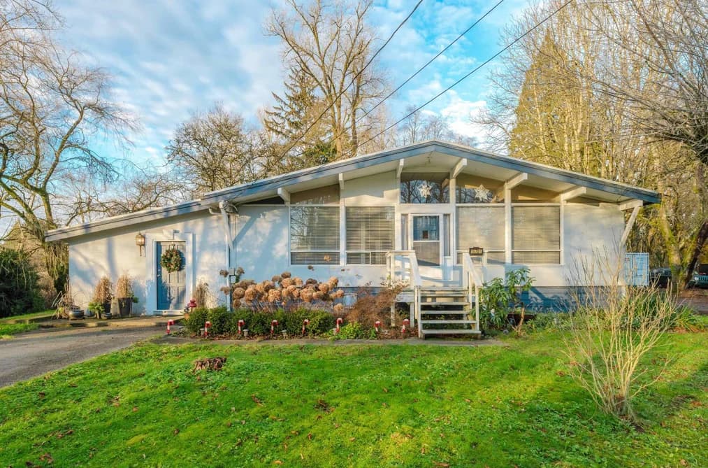 18701 88 AVENUE, Surrey, BC — Residential for Sale - Photo 2