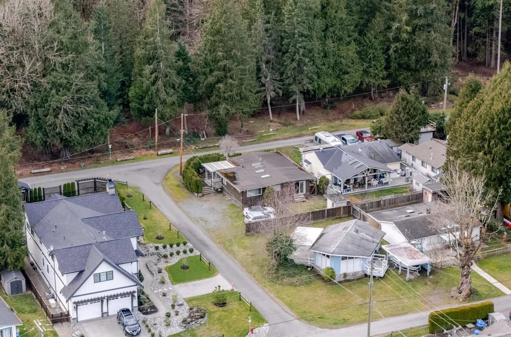 1876 VERA ROAD, Lindell Beach, BC — Residential for Sale - Photo 2