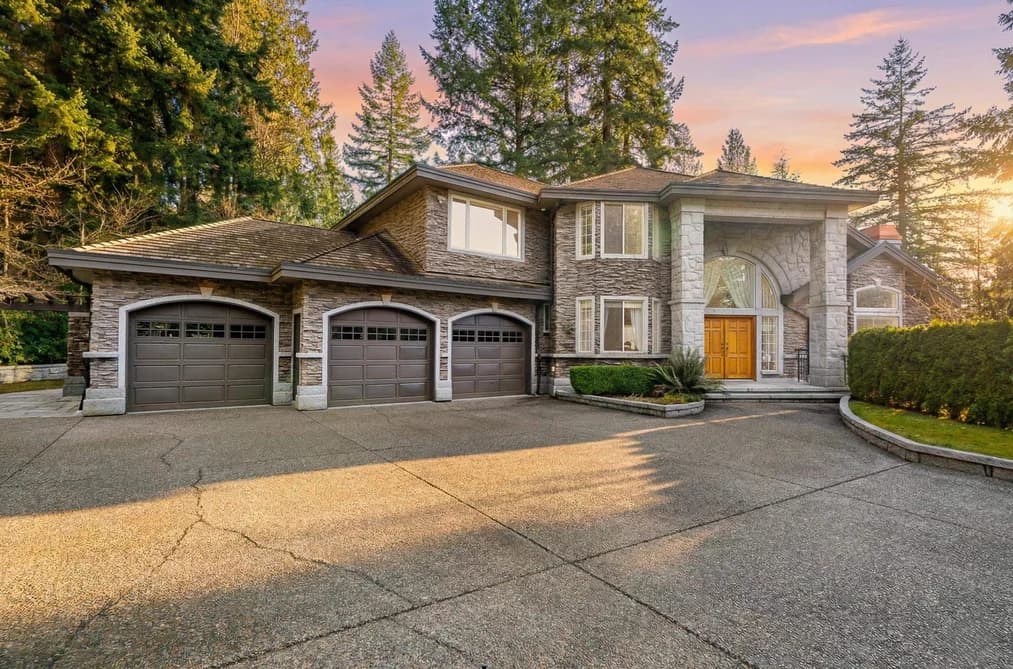 188 WYNDHAM CRESCENT, Anmore, BC — Residential for Sale - Photo 2
