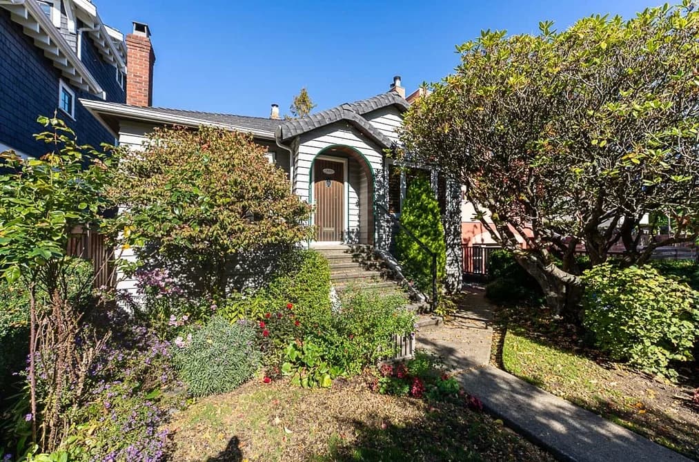 1881 WHYTE AVENUE, Vancouver, BC — Residential for Sale - Photo 2