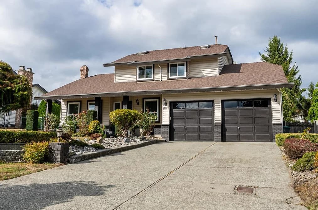 18875 57 AVENUE, Surrey, BC — Residential for Sale - Photo 2