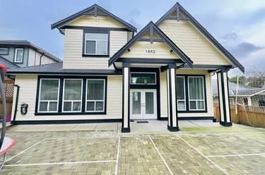 House for sale at 1892 King George Boulevard Surrey British Columbia - MLS: R3118508
