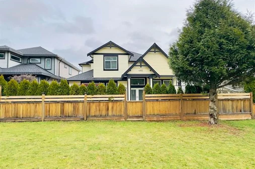 1892 KING GEORGE BOULEVARD, Surrey, BC — Residential for Sale - Photo 2