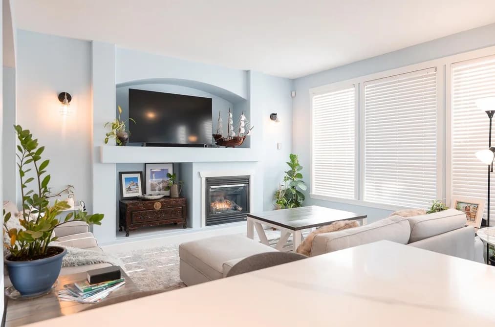 18940 72 AVENUE, Surrey, BC — Residential for Sale - Photo 2