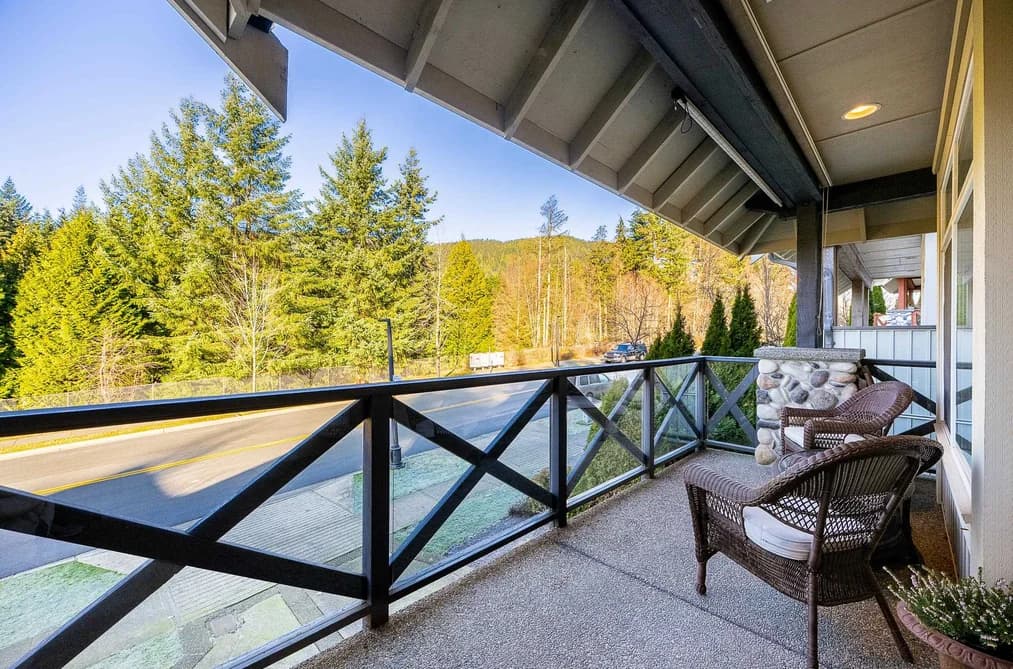 1899 PARKWAY BOULEVARD, Coquitlam, BC — Residential for Sale - Photo 2