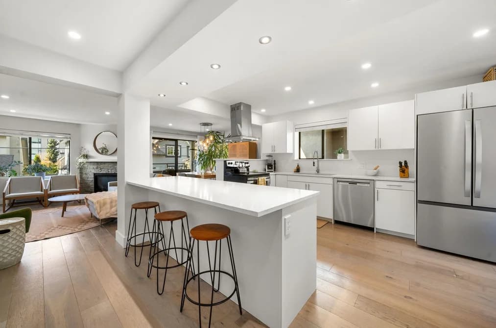 19 2133 ST GEORGE'S AVENUE, North Vancouver, BC — Residential for Sale - Main Photo
