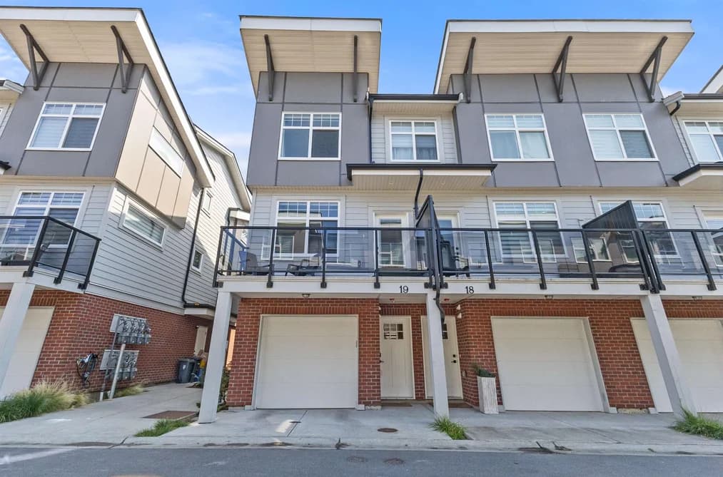 19 22334 48 AVENUE, Langley, BC — Residential for Sale - Main Photo