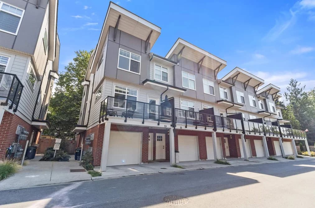 19 22334 48 AVENUE, Langley, BC — Residential for Sale - Photo 2