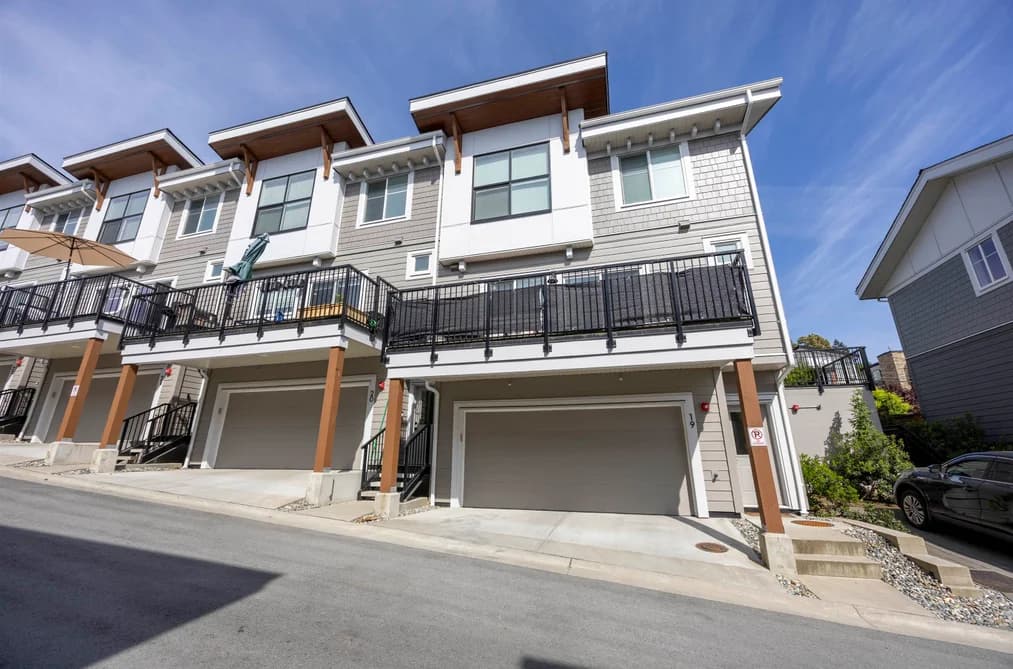 19 23183 136 AVENUE, Maple Ridge, BC — Residential for Sale - Main Photo