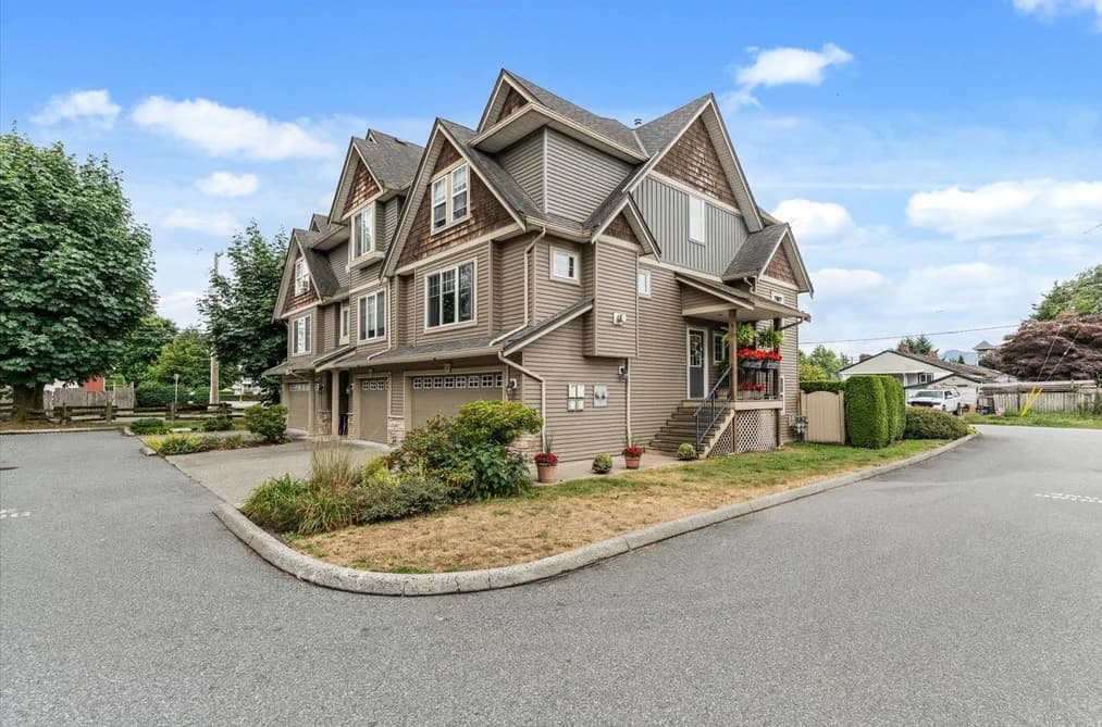19 8830 NOWELL STREET, Chilliwack, BC — Residential for Sale - Photo 2