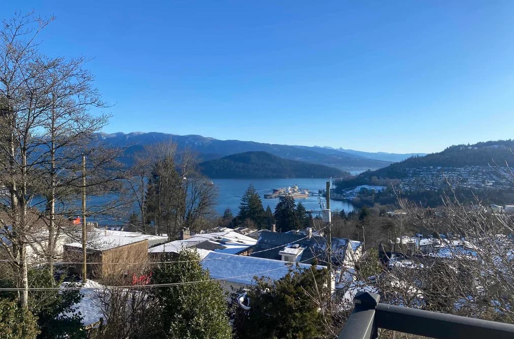 190 N ELLESMERE AVENUE, Burnaby, BC — Residential for Sale - Main Photo