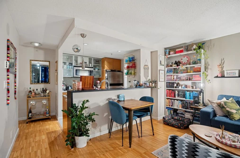 1901 33 SMITHE STREET, Vancouver, BC — Residential for Sale - Main Photo