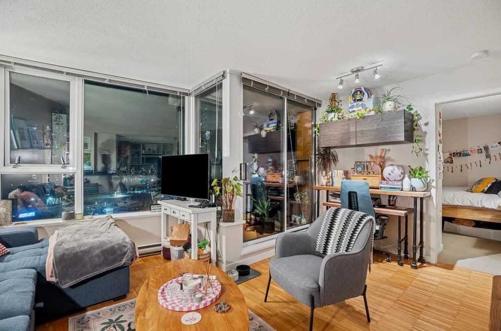 1901 33 SMITHE STREET, Vancouver, BC — Residential for Sale - Photo 2