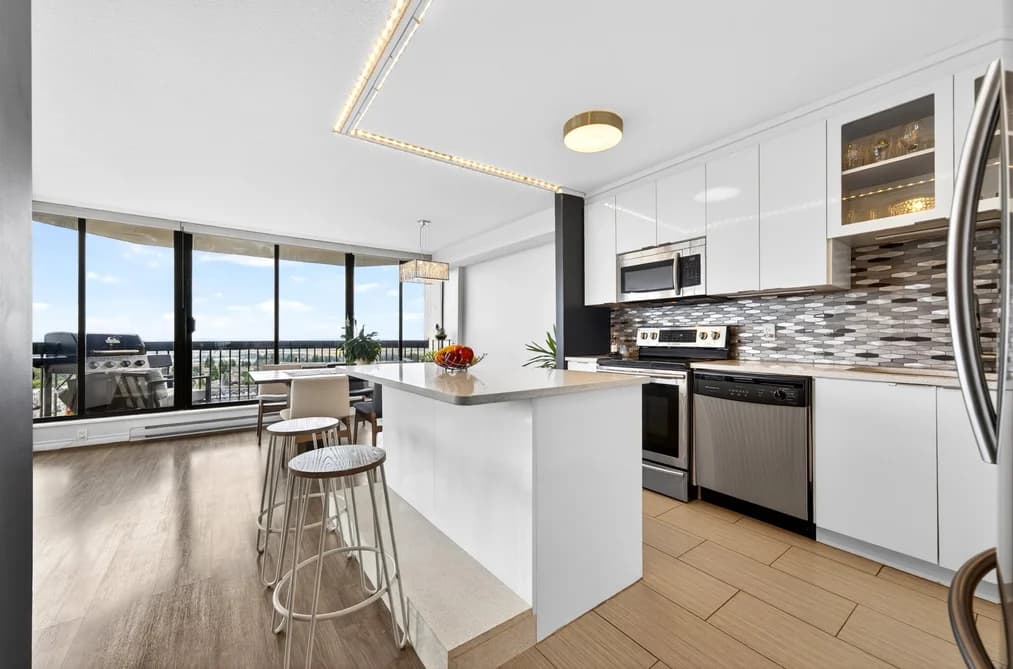 1903 6540 BURLINGTON AVENUE, Burnaby, BC — Residential for Sale - Main Photo