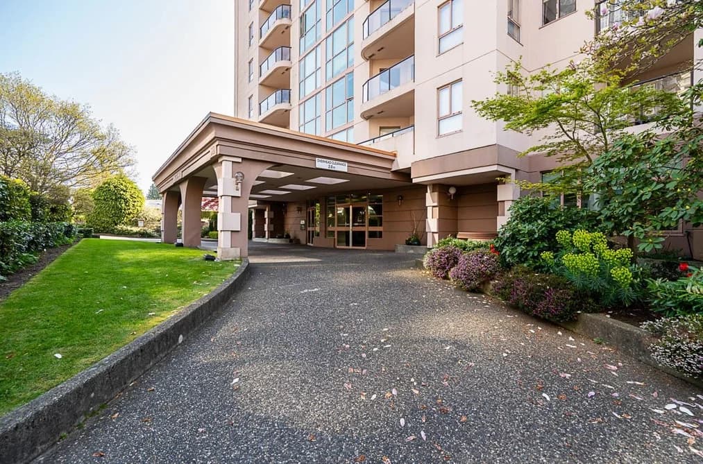 1904 612 FIFTH AVENUE, New Westminster, BC — Residential for Sale - Photo 2