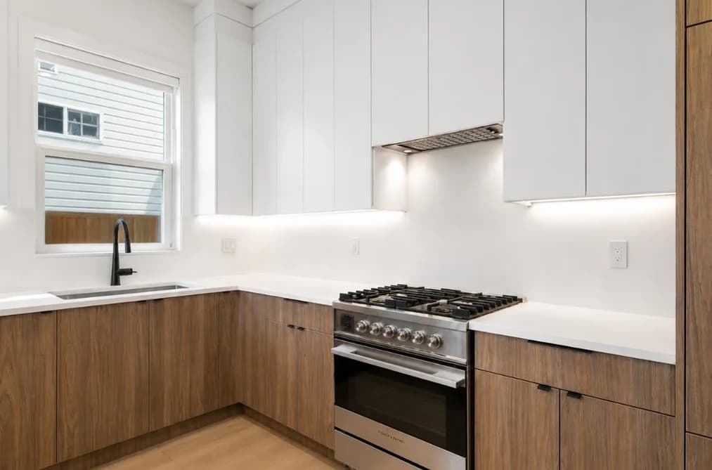 1907 E 40TH AVENUE, Vancouver, BC — Residential for Sale - Photo 2