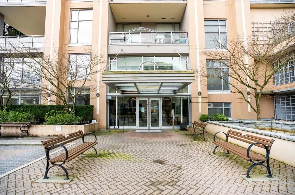 1908 280 ROSS DRIVE, New Westminster, BC — Residential for Sale - Photo 2