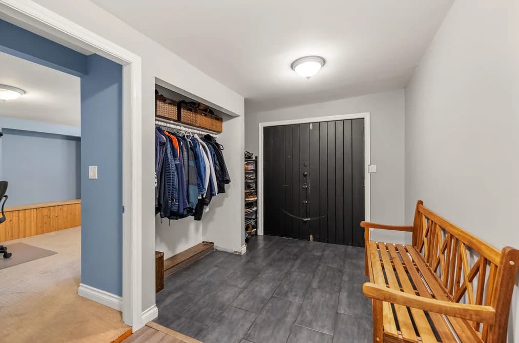 1908 WARWICK CRESCENT, Port Coquitlam, BC — Residential for Sale - Photo 2