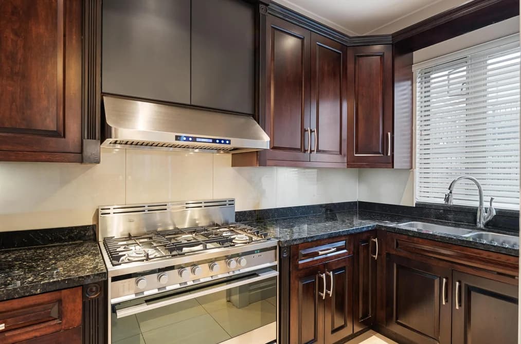 1909 E 64TH AVENUE, Vancouver, BC — Residential for Sale - Photo 2