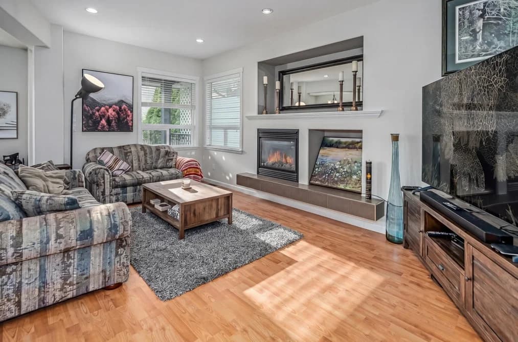 19141 68 AVENUE, Surrey, BC — Residential for Sale - Photo 2