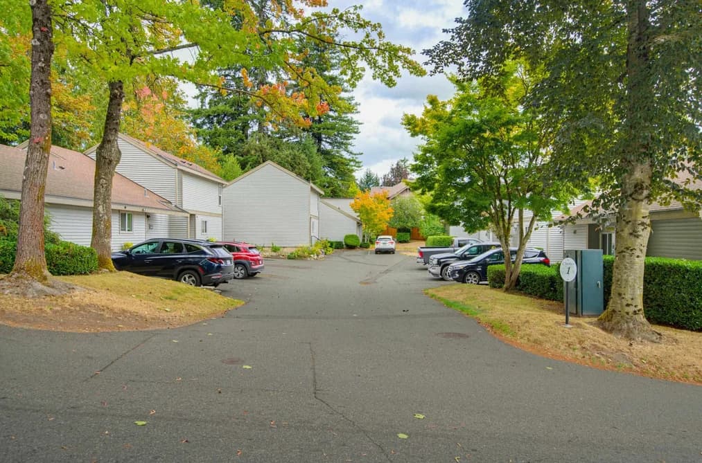 19207 FAIRWAY DRIVE, Surrey, BC — Residential for Sale - Main Photo