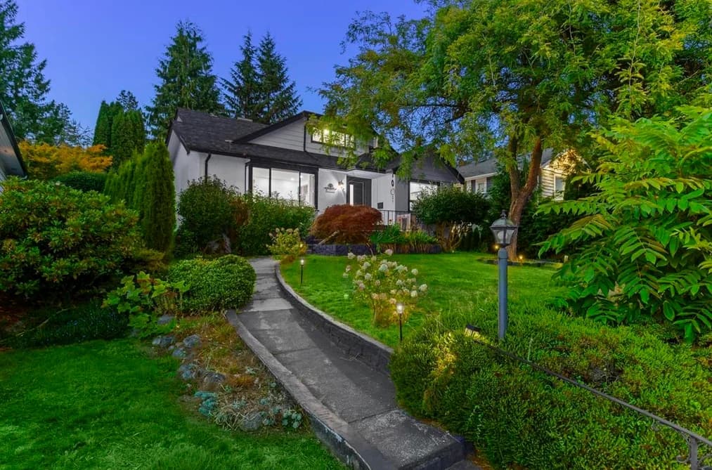 1921 FULTON AVENUE, West Vancouver, BC — Residential for Sale - Main Photo