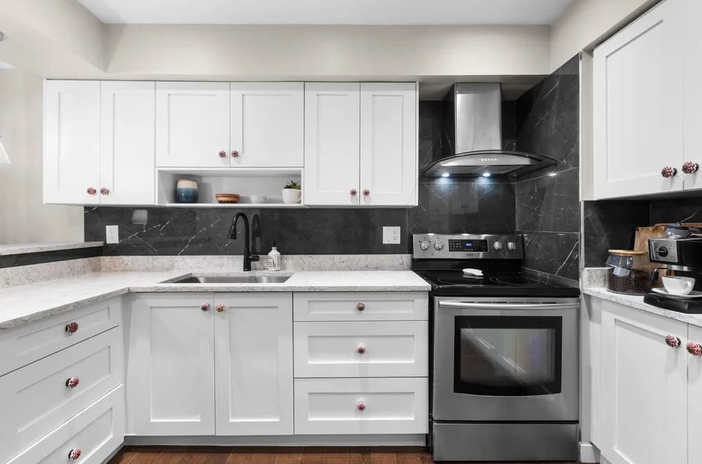 1934 GOLETA DRIVE, Burnaby, BC — Residential for Sale - Photo 2
