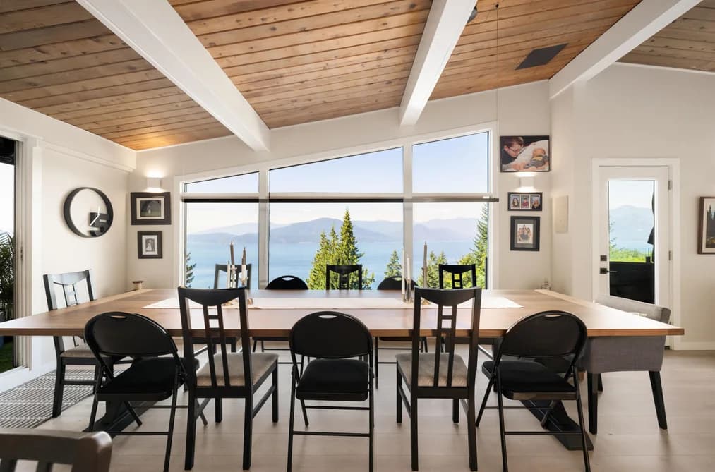 195 KELVIN GROVE WAY, Lions Bay, BC — Residential for Sale - Main Photo