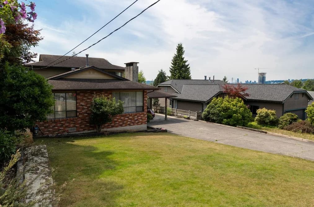 1950 WILTSHIRE AVENUE, Coquitlam, BC — Residential for Sale - Photo 2