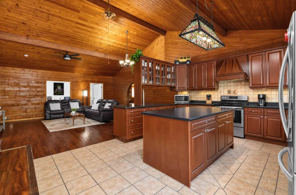 19500 RIVER ROAD, Richmond, BC — Residential for Sale - Photo 2