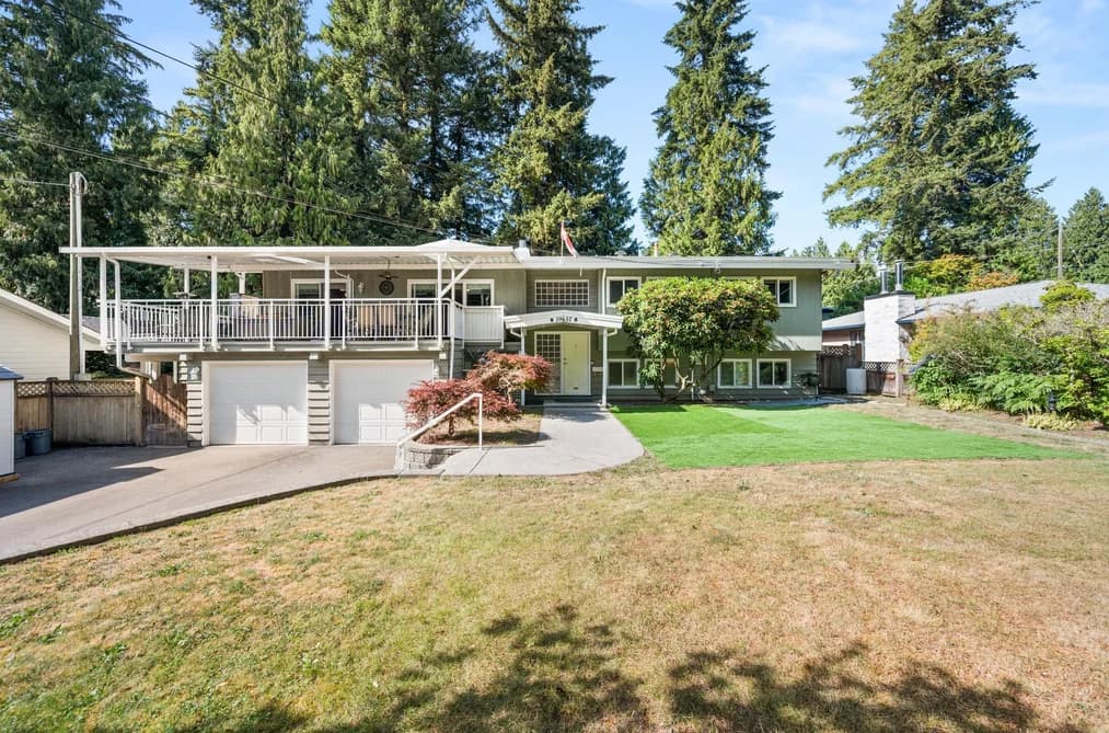 19637 42 AVENUE, Langley, BC — Residential for Sale - Main Photo