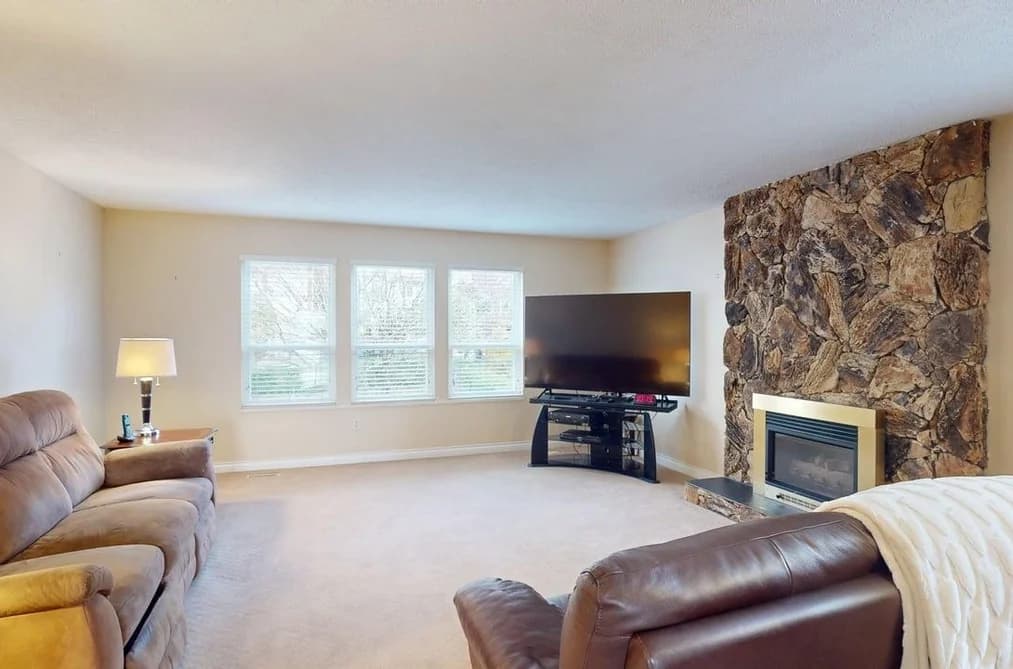 197 WARRICK STREET, Coquitlam, BC — Residential for Sale - Photo 2