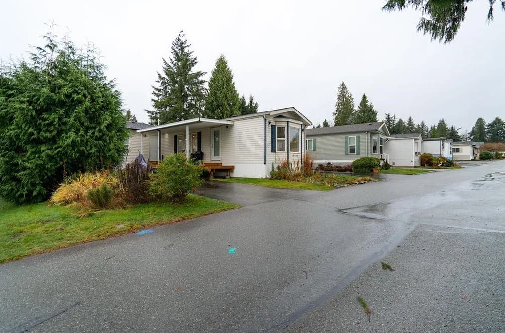 19728 POPLAR PLACE, Pitt Meadows, BC — Residential for Sale - Photo 2
