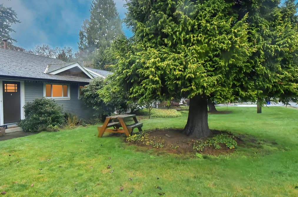 19735 48 AVENUE, Langley, BC — Residential for Sale - Photo 2