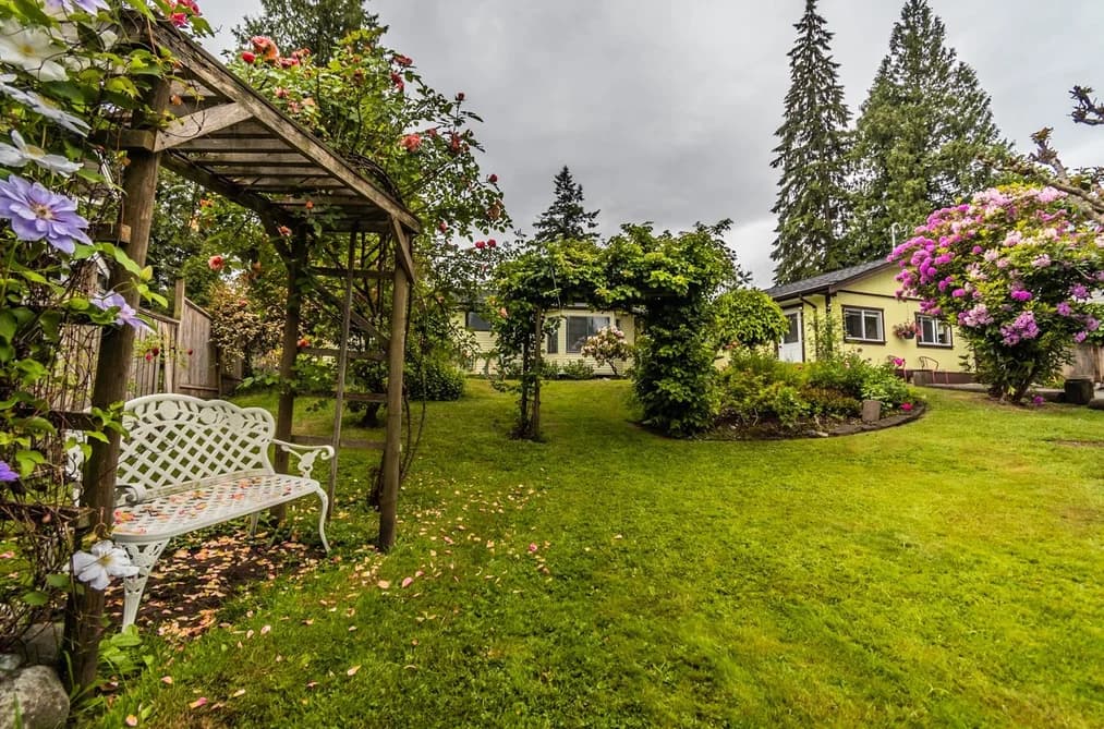 19746 49 AVENUE, Langley, BC — Residential for Sale - Photo 2