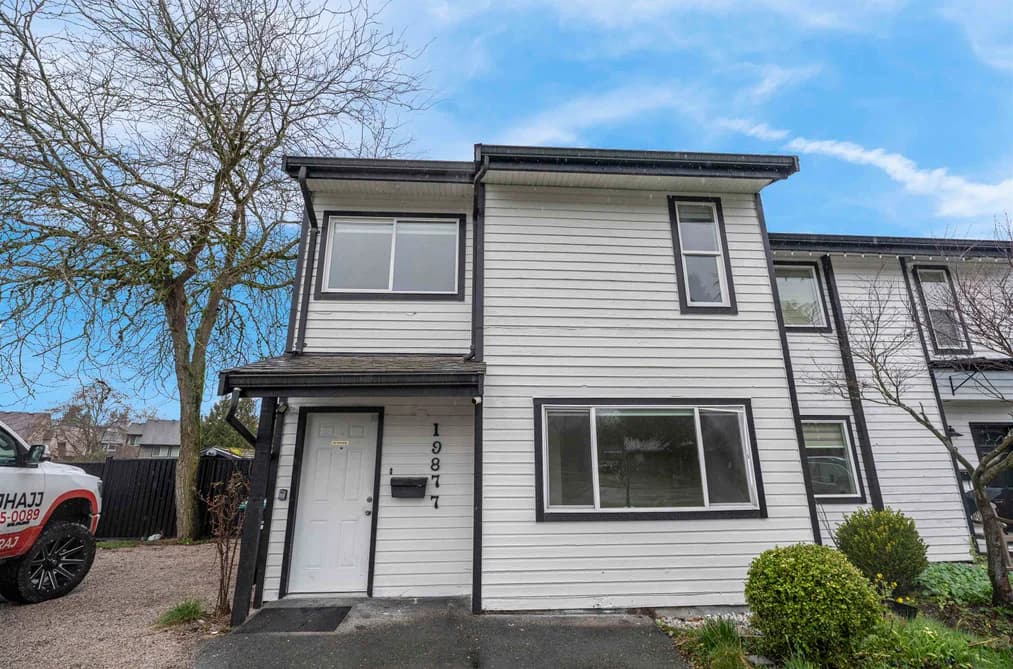 19877 53 AVENUE, Langley, BC — Residential for Sale - Photo 2