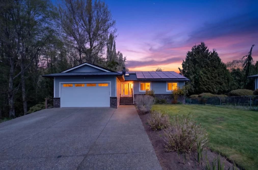 19939 51 AVENUE, Langley, BC — Residential for Sale - Photo 2