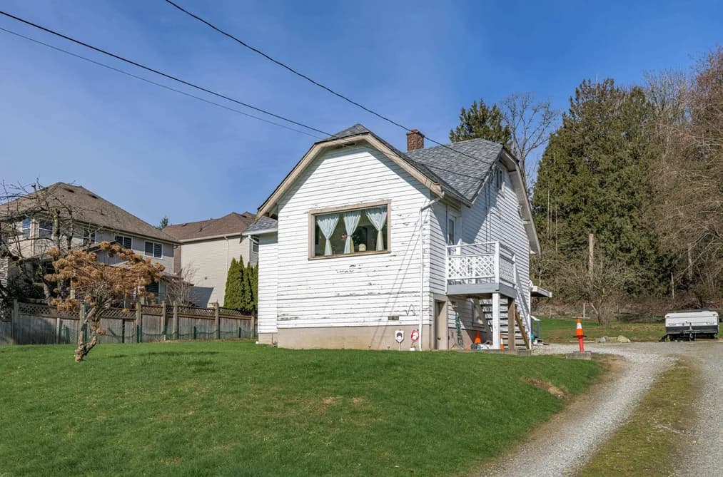 19957 68 AVENUE, Langley, BC — Residential for Sale - Photo 2