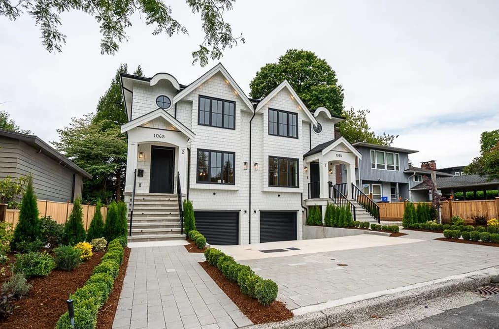 2 1065 RIDLEY DRIVE, Burnaby, BC — Residential for Sale - Main Photo