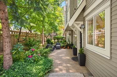 Condo for sale at 1071 Lynn Valley Road North Vancouver British Columbia - MLS: R3166077