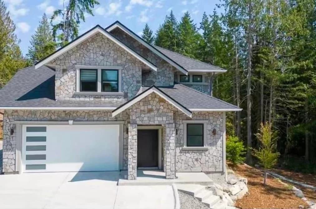 2 1102 LARGO ROAD, Roberts Creek, BC — Residential for Sale - Main Photo