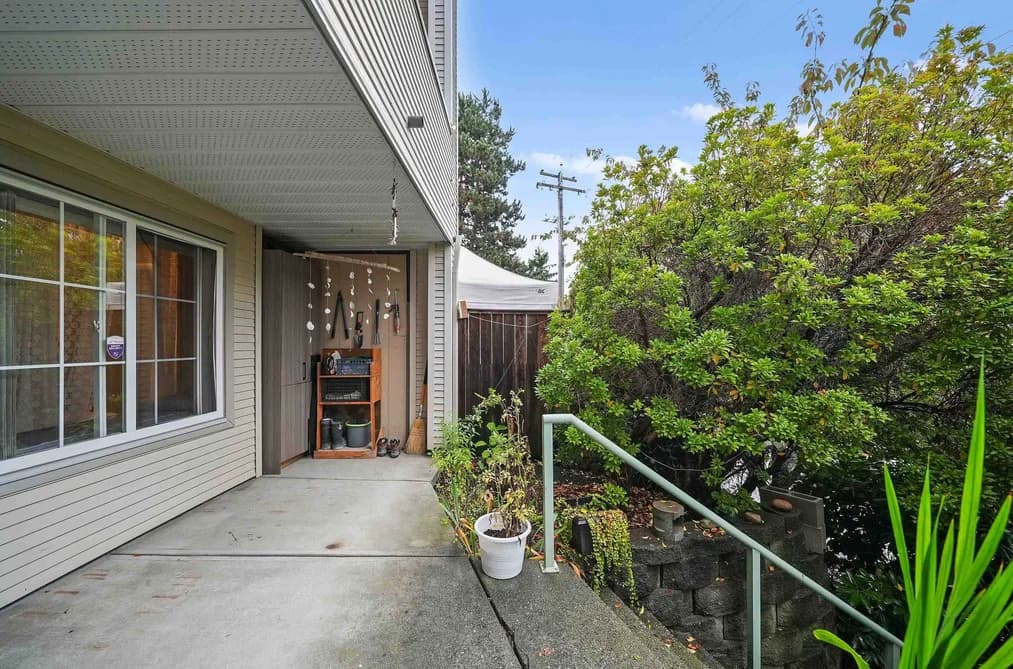 2 1383 BRUNETTE AVENUE, Coquitlam, BC — Residential for Sale - Photo 2
