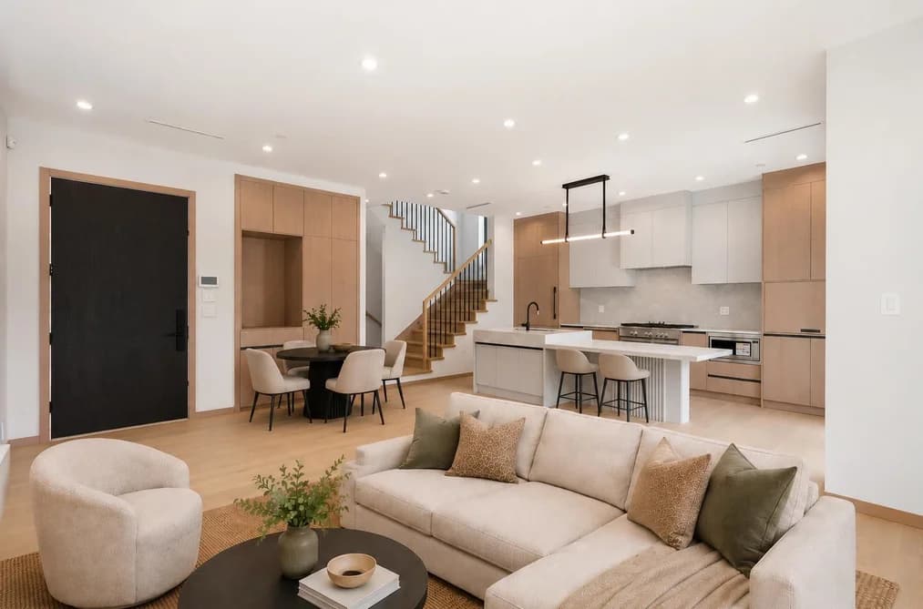 2 1448 E 30TH AVENUE, Vancouver, BC — Residential for Sale - Main Photo