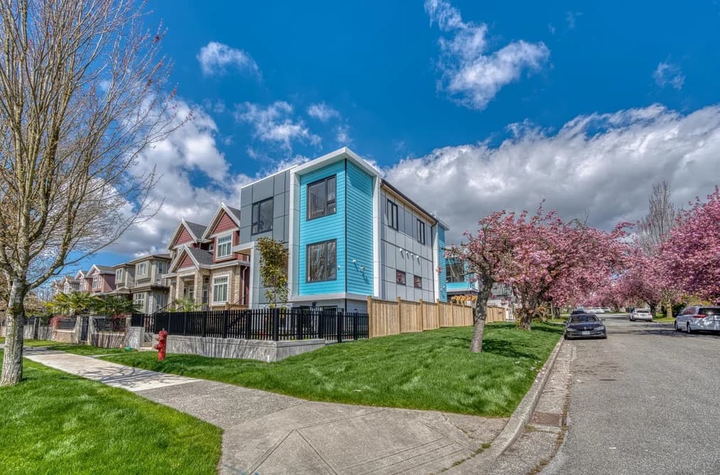 2 1495 E 58TH AVENUE, Vancouver, BC — Residential for Sale - Main Photo