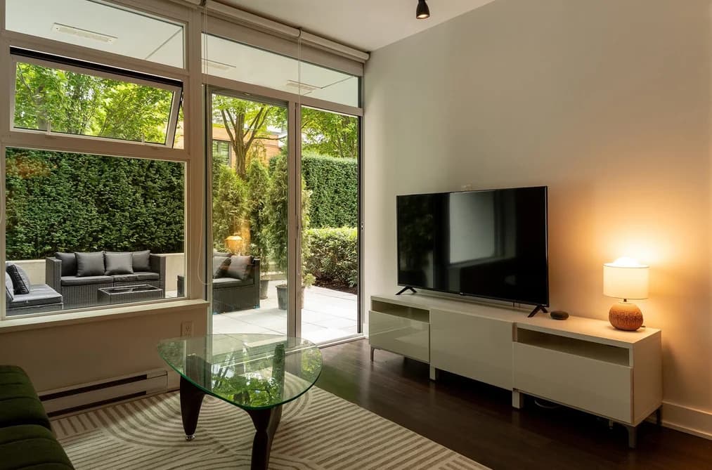 2 1777 W 7TH AVENUE, Vancouver, BC — Residential for Sale - Main Photo