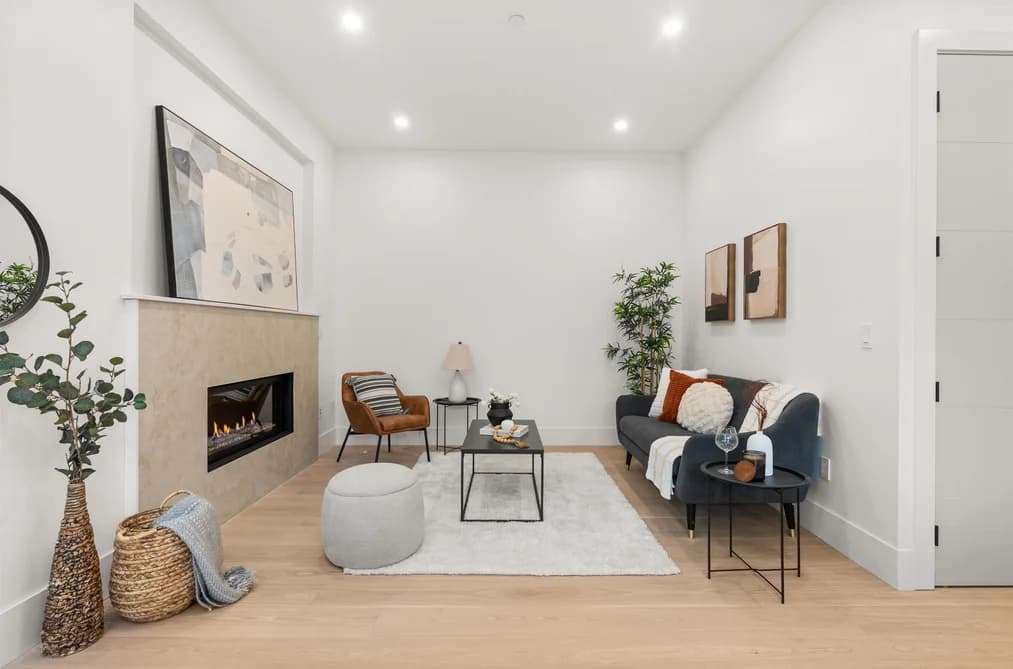 2 1822 E 14TH AVENUE, Vancouver, BC — Residential for Sale - Main Photo