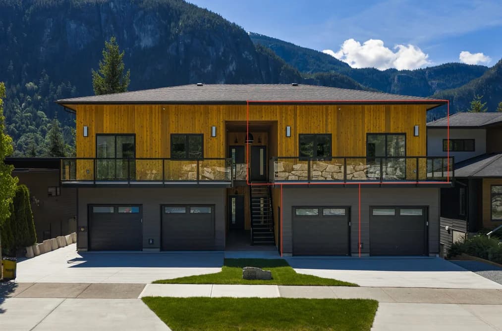2 2096 CRUMPIT WOODS DRIVE, Squamish, BC — Residential for Sale - Main Photo