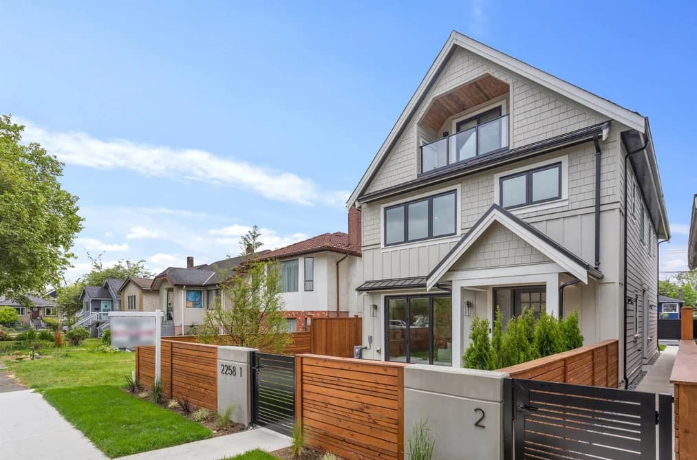 2 2258 NAPIER STREET, Vancouver, BC — Residential for Sale - Photo 2