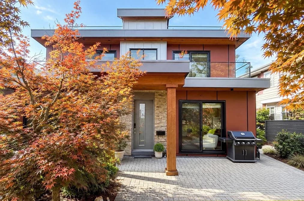 2 233 W 5TH STREET, North Vancouver, BC — Residential for Sale - Main Photo