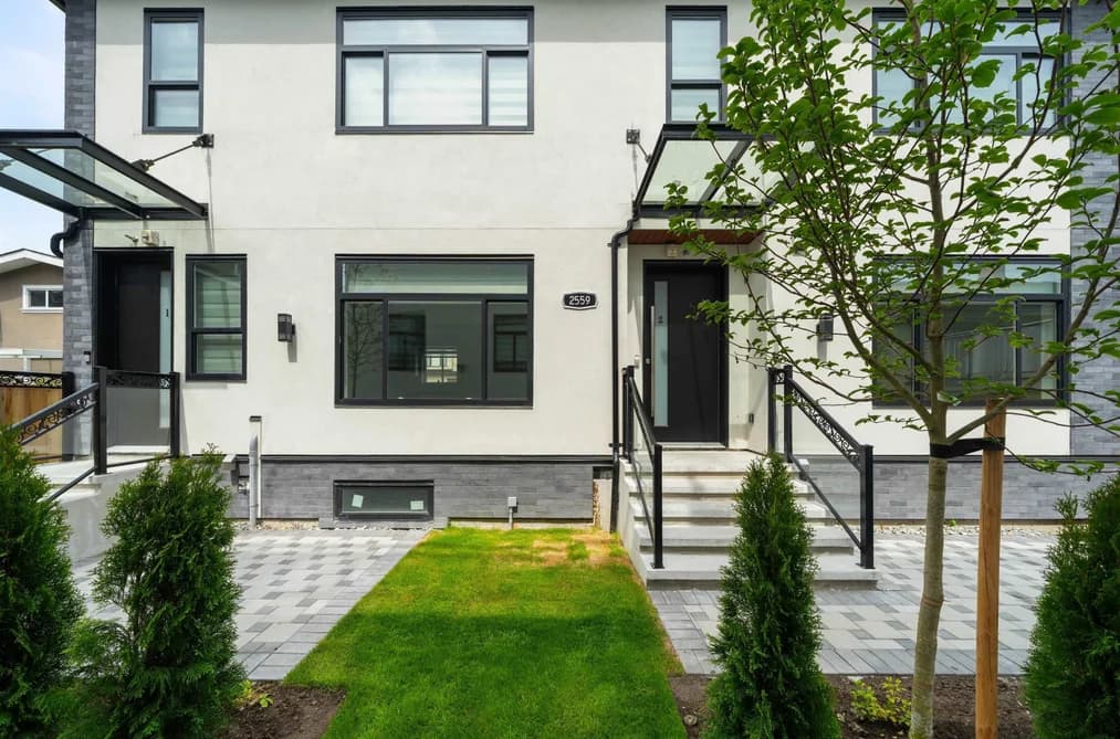 #2 2559 W KING EDWARD AVENUE, Vancouver, BC — Residential for Sale - Photo 2